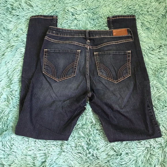 Hollister Super Skinny Jeans - Picture 2 of 3